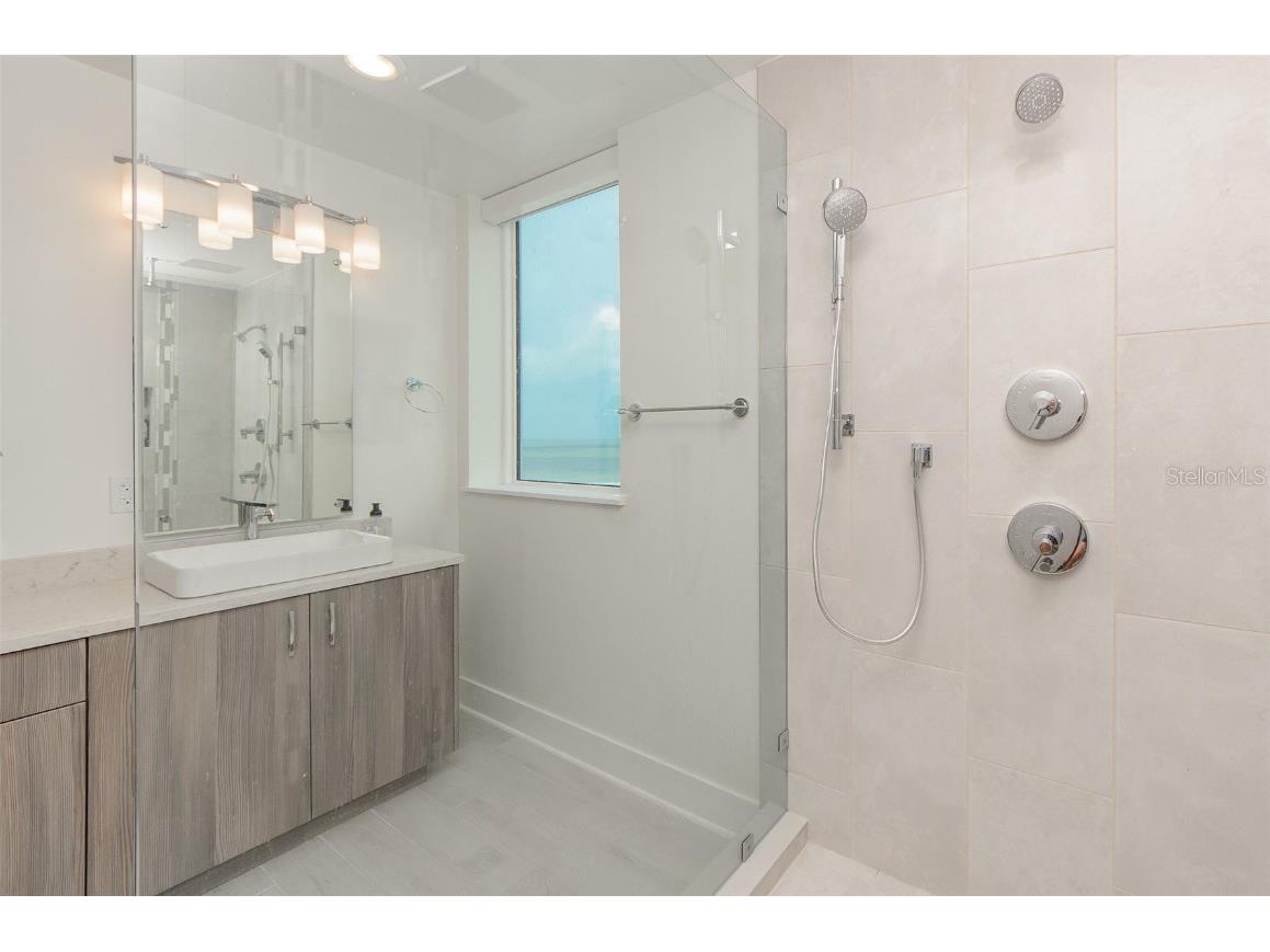 15 Avalon Street #702 Clearwater Beach FL 33767 - GULF OF MEXICO U8157473 image19