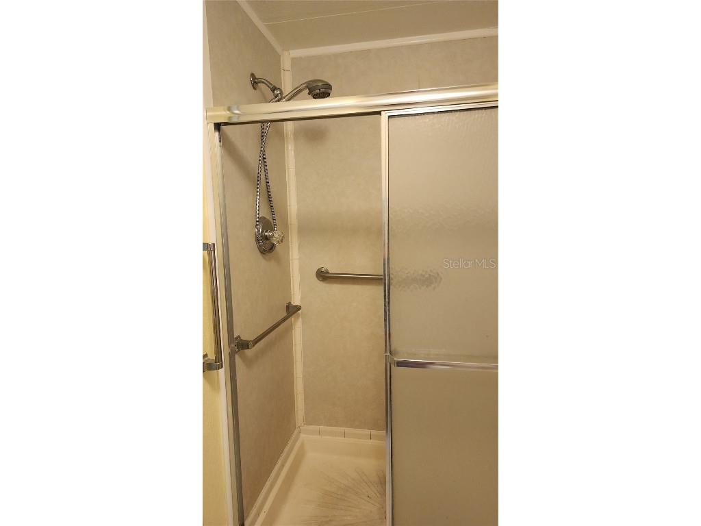 15 N Botany Bay Circle Englewood FL 34223 A4667528 image17