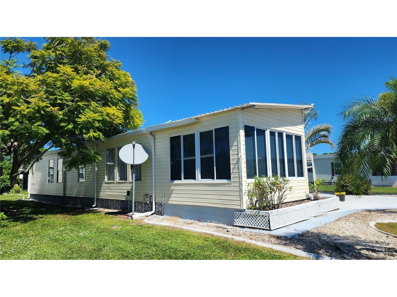 15 N Botany Bay Circle Englewood FL 34223 A4667528 image21