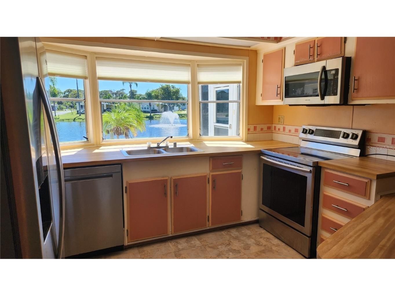 15 N Botany Bay Circle Englewood FL 34223 A4667528 image7