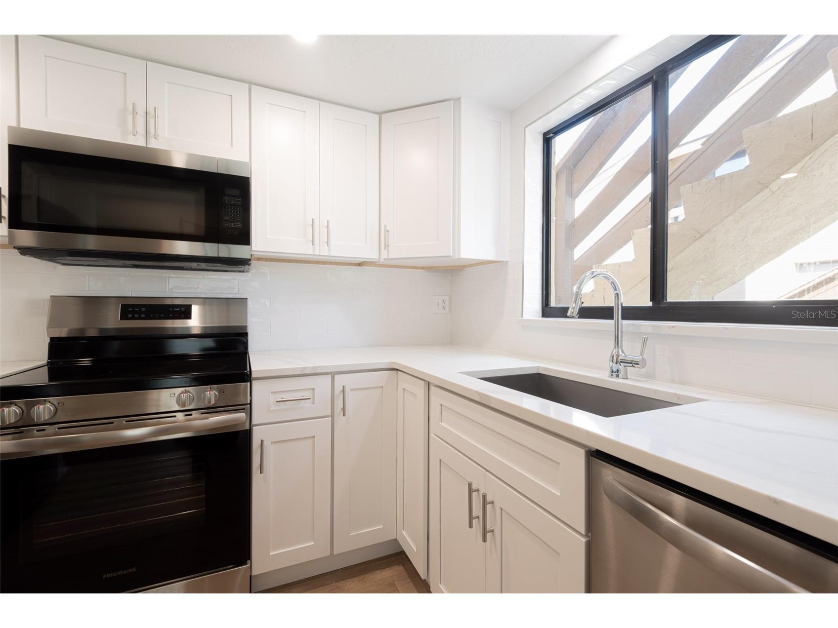 15 Quails Run Boulevard #1 Englewood FL 34223 A4672377 image10