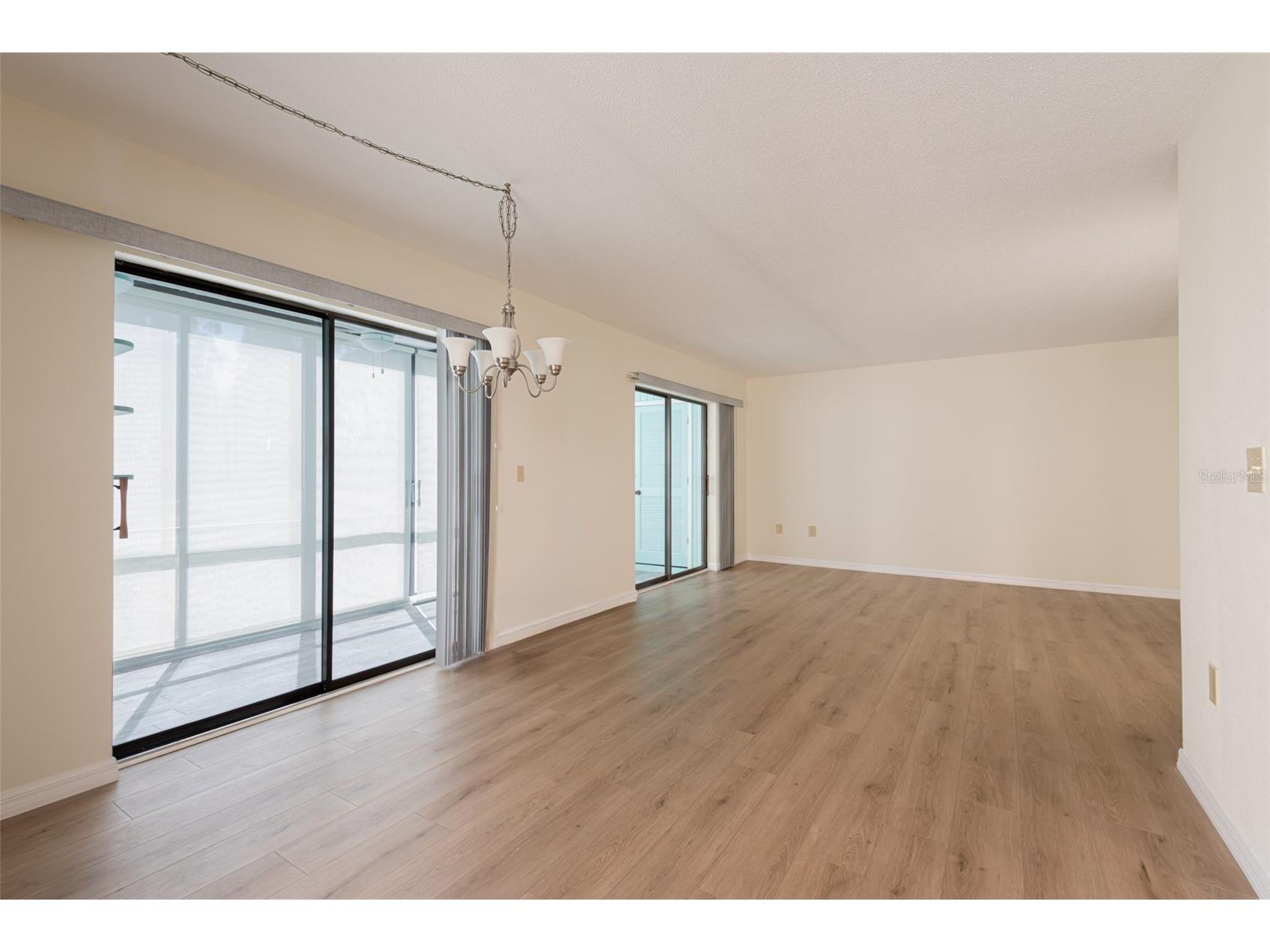 15 Quails Run Boulevard #1 Englewood FL 34223 A4672377 image3
