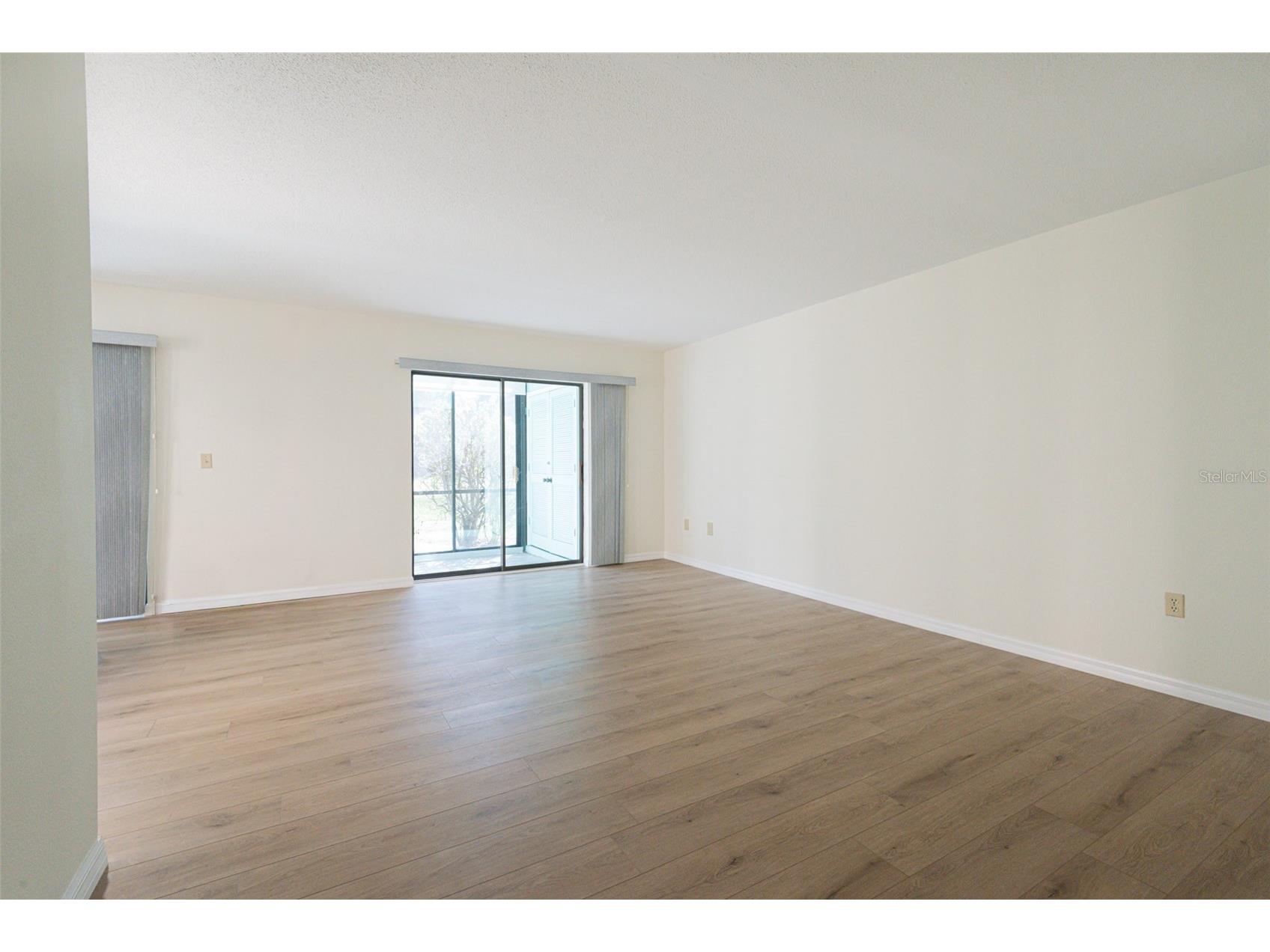 15 Quails Run Boulevard #1 Englewood FL 34223 A4672377 image4