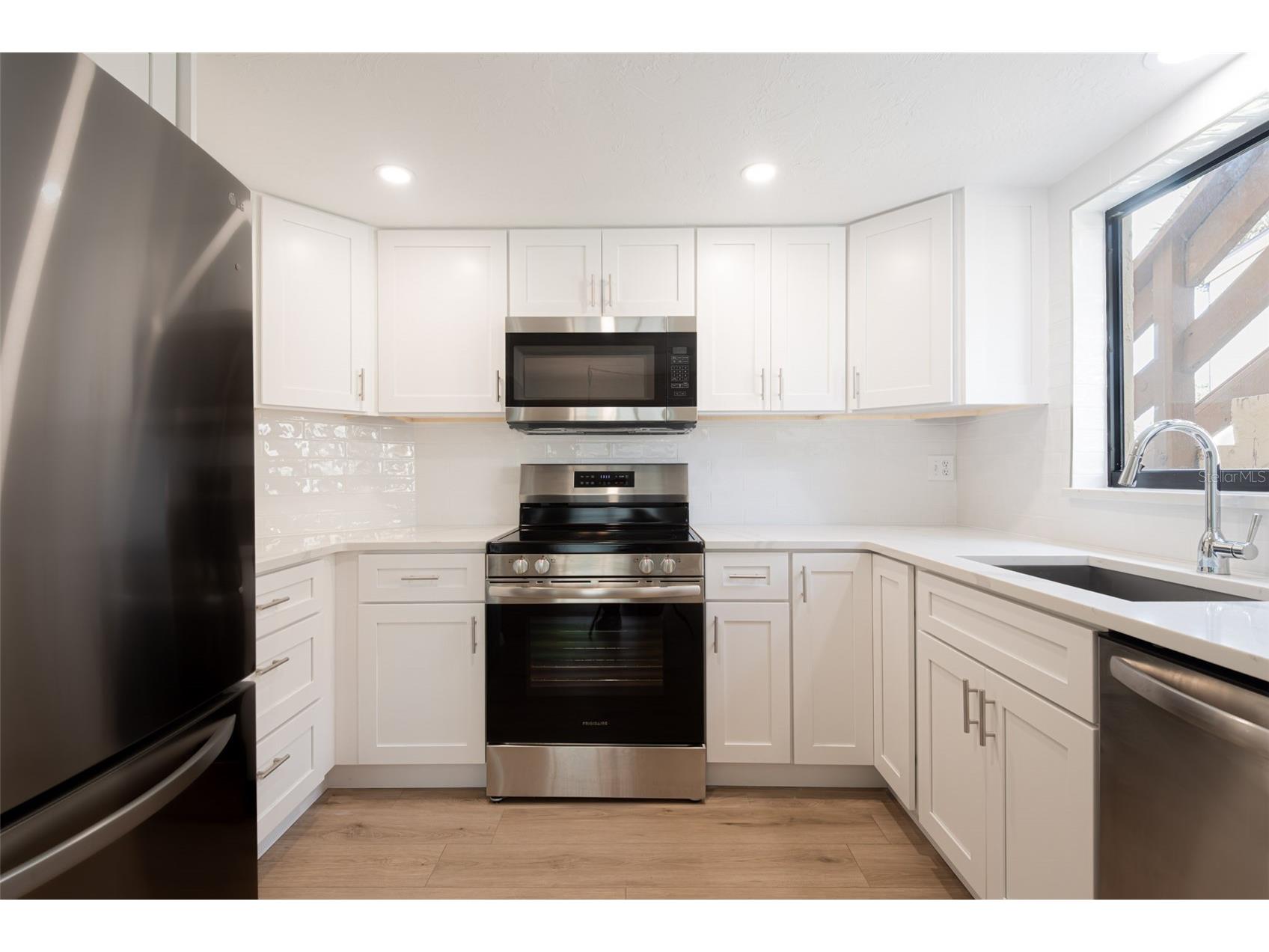 15 Quails Run Boulevard #1 Englewood FL 34223 A4672377 image8