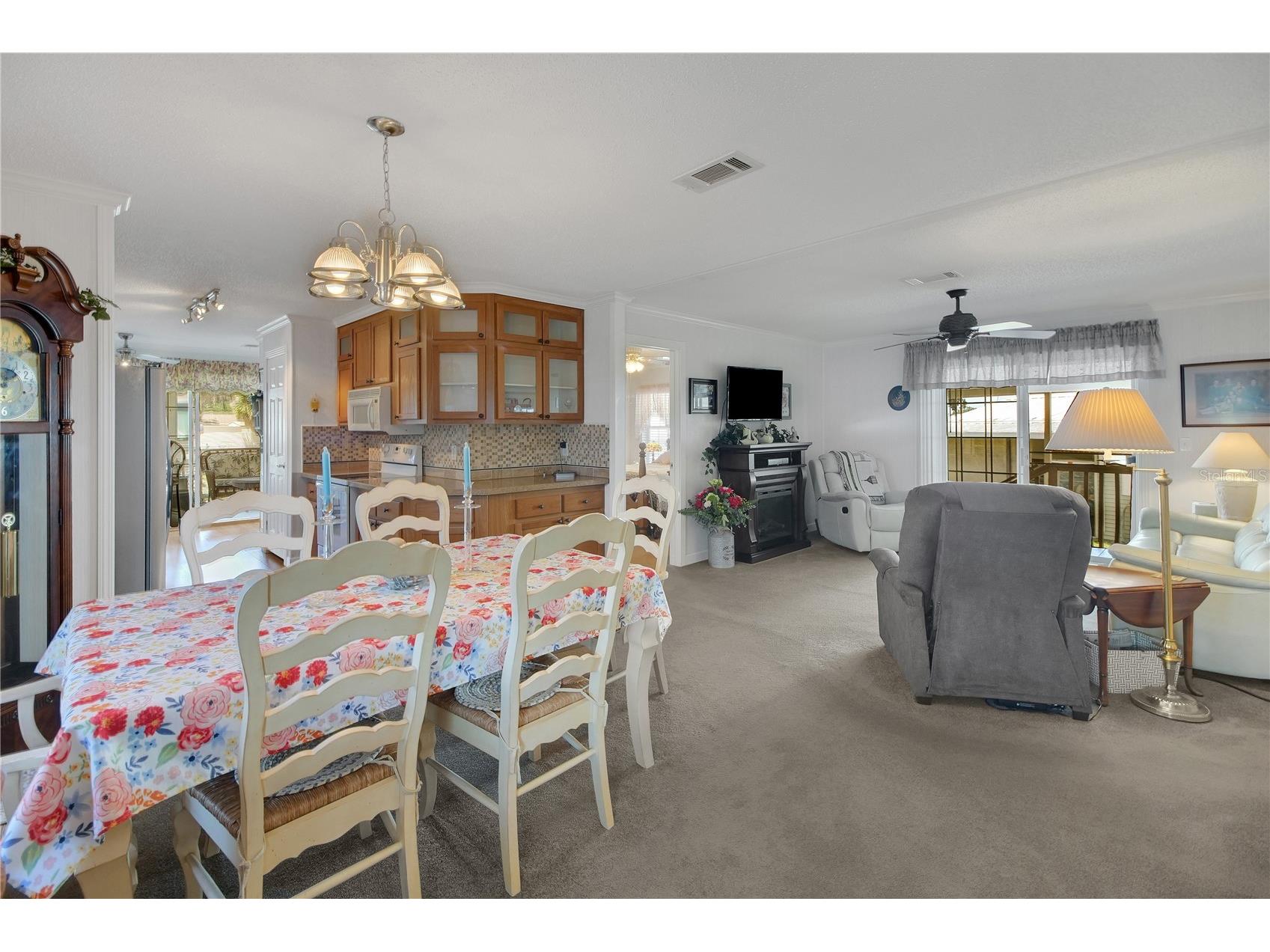15 Riverview Drive Fruitland Park FL 34731 - LAKE GRIFFIN G5111956 image11