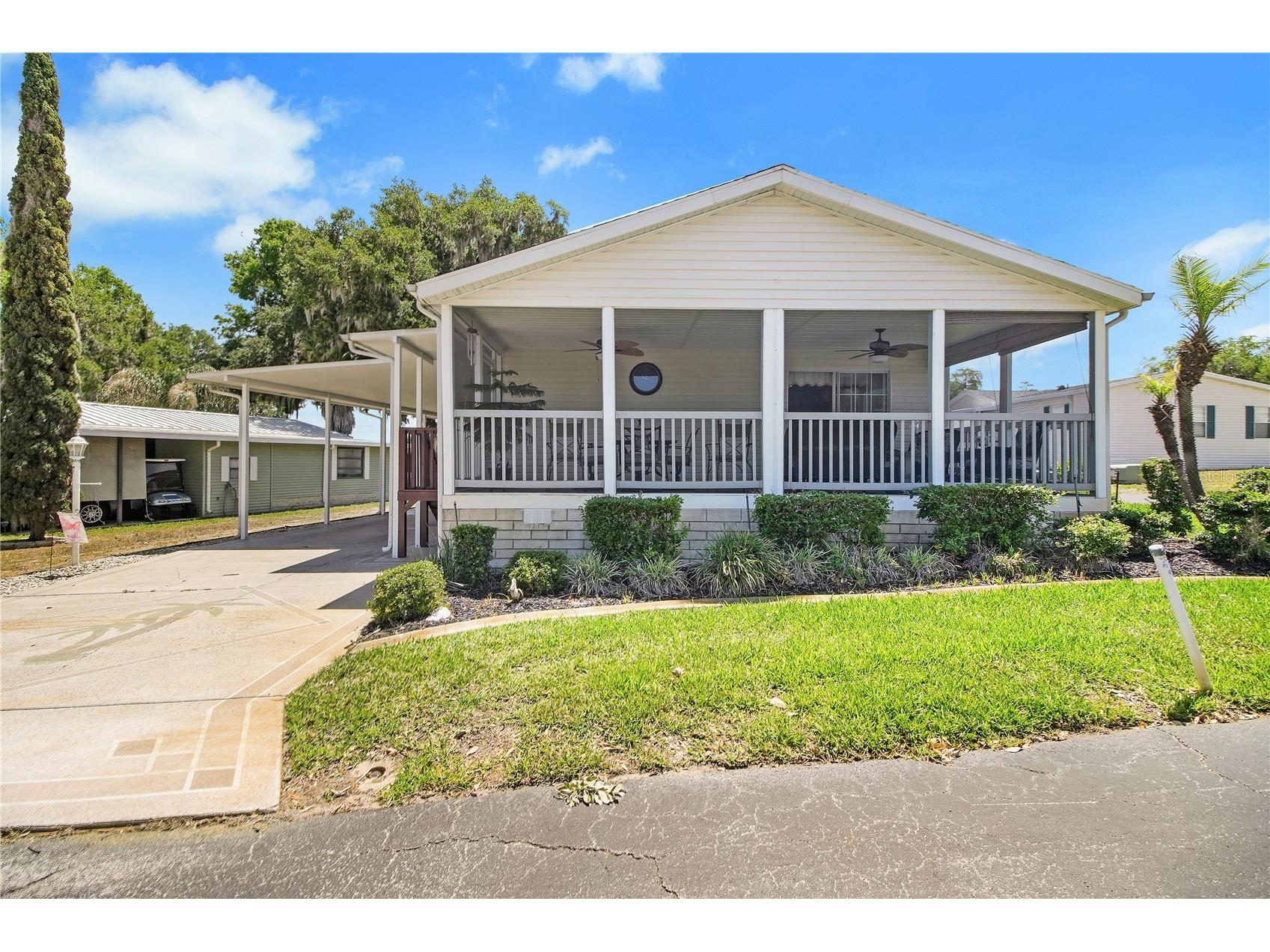 15 Riverview Drive Fruitland Park FL 34731 - LAKE GRIFFIN G5111956 image5