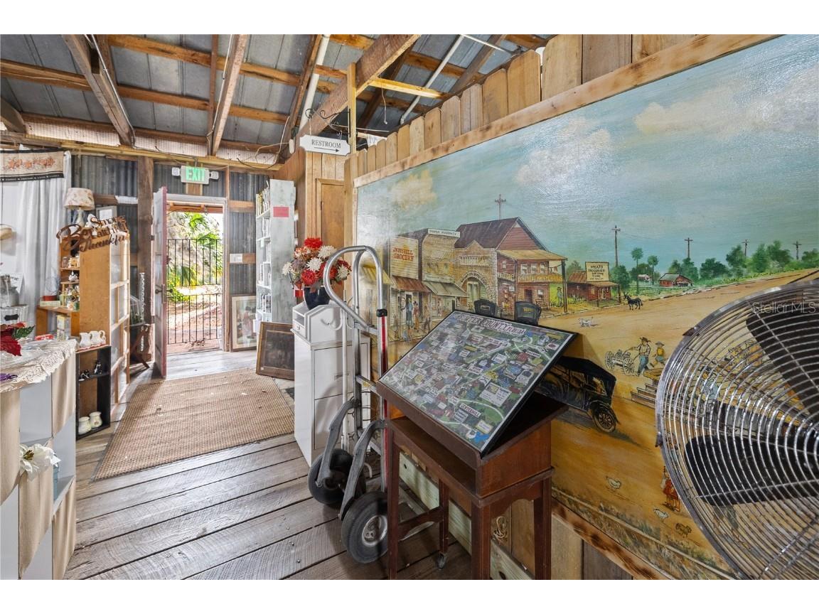 15 S Market Boulevard Webster FL 33597 G5090962 image44