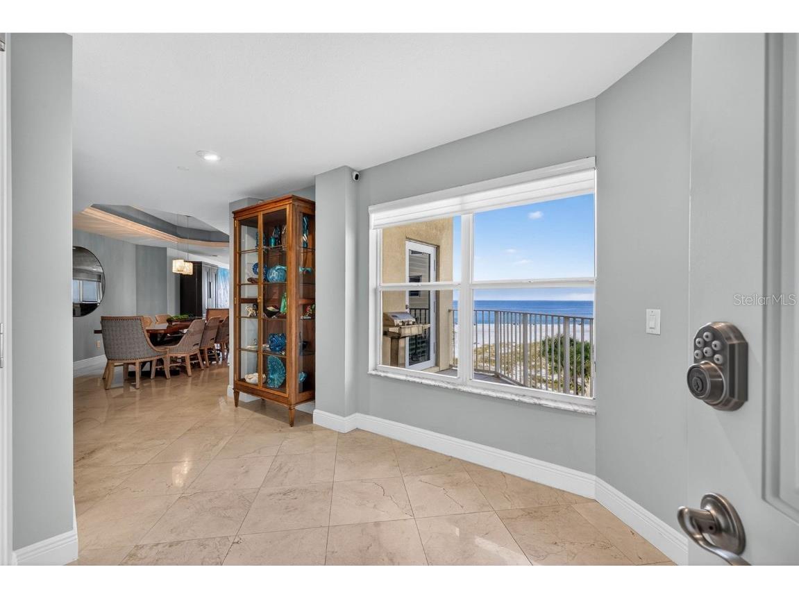 15 Somerset Street #4A Clearwater Beach FL 33767 TB8450041 image4