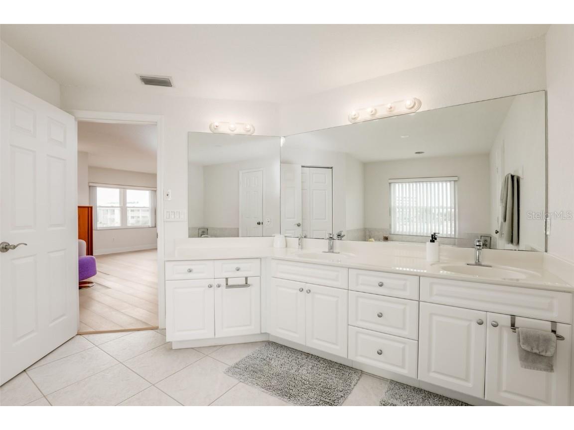 150 117th Avenue Treasure Island FL 33706 TB8444125 image33