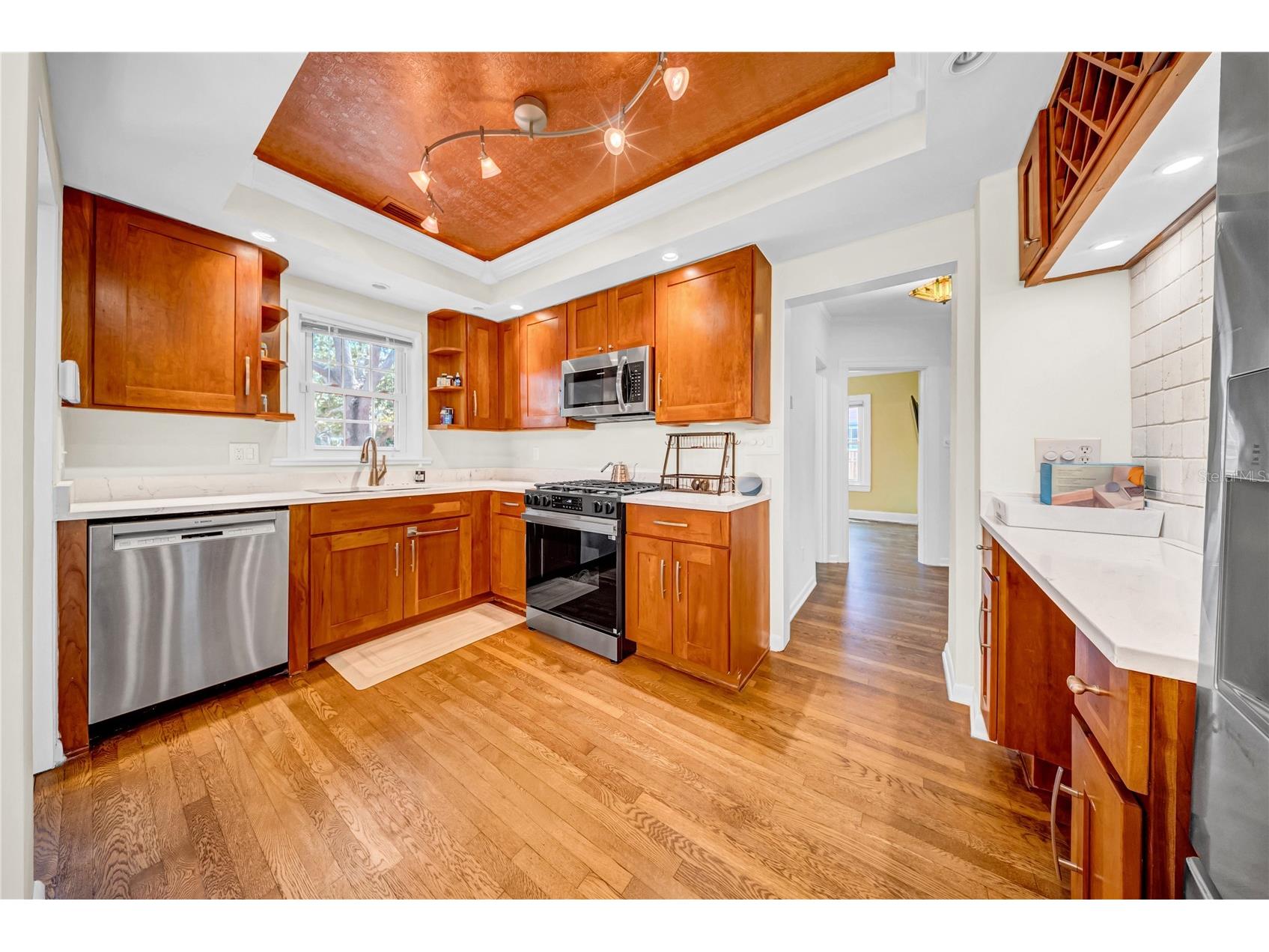 150 23rd Avenue N Saint Petersburg FL 33704 TB8425662 image18