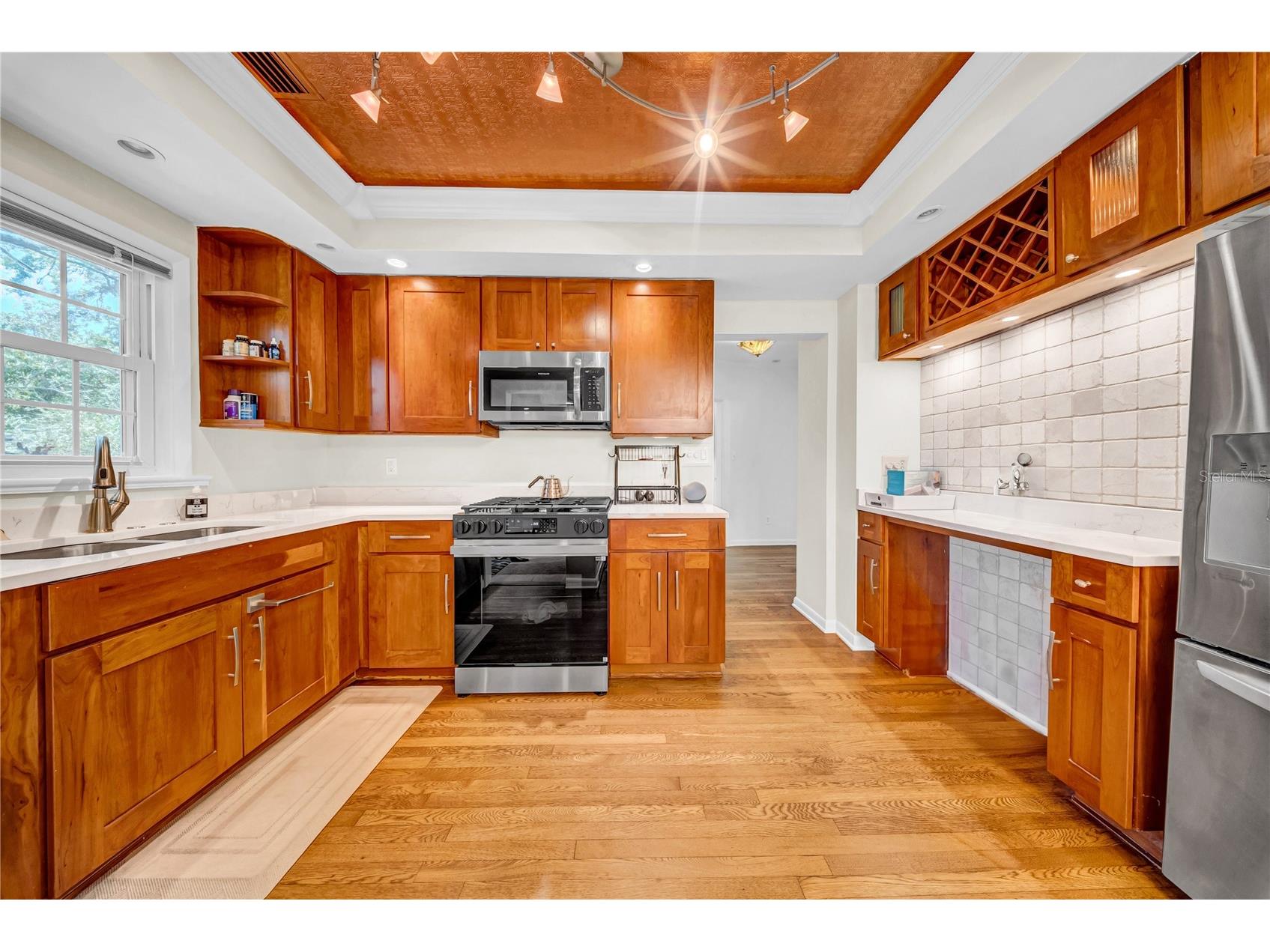 150 23rd Avenue N Saint Petersburg FL 33704 TB8425662 image3