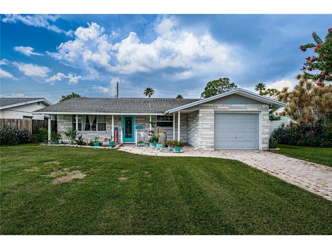 150 87th Avenue N Saint Petersburg FL 33702 U8209050 image1