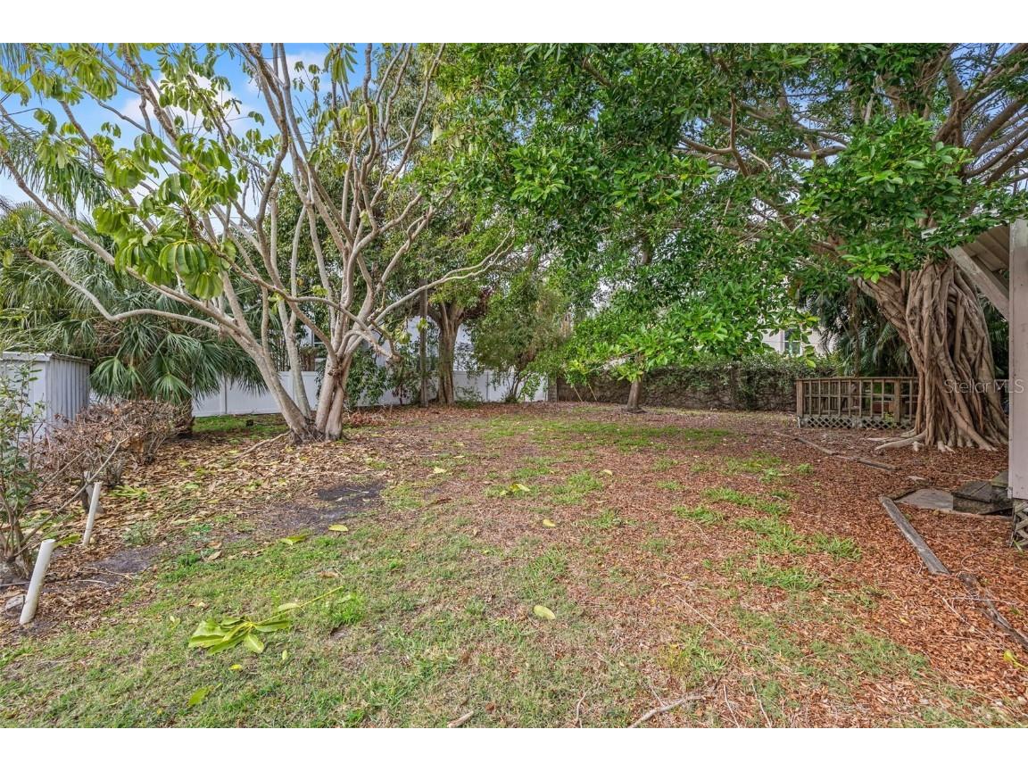 150 Almedo Way NE Saint Petersburg FL 33704 TB8338884 image12