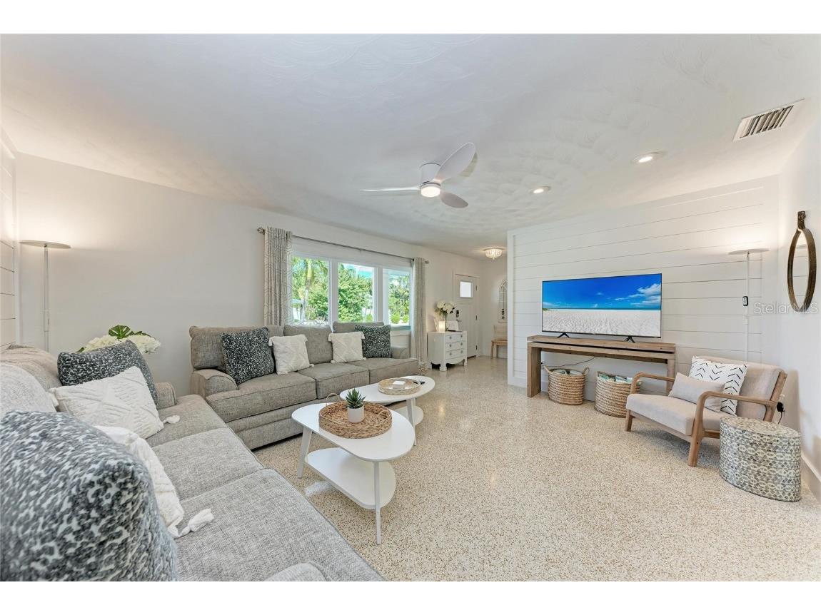 150 Crescent Drive Anna Maria FL 34216 A4676224 image17