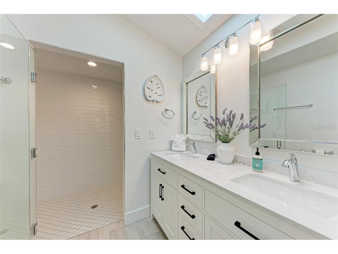 150 Crescent Drive Anna Maria FL 34216 A4676224 image31