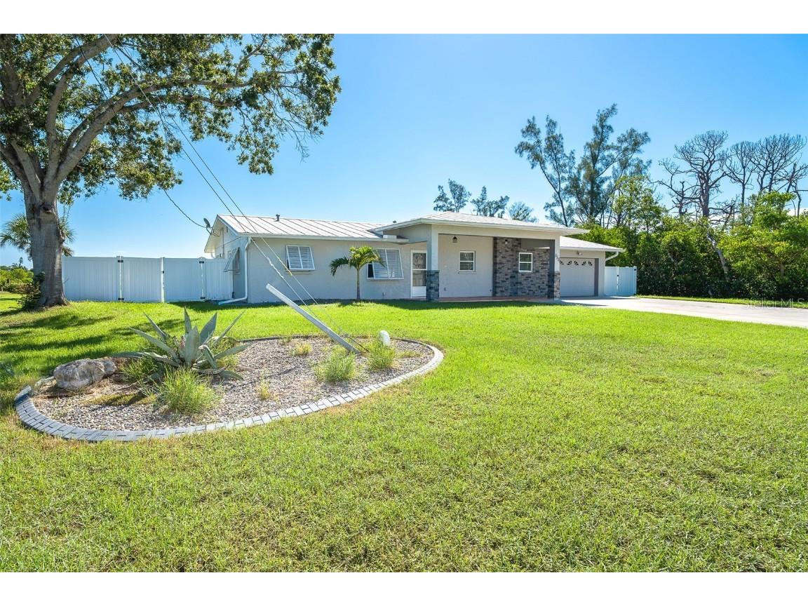 150 Crestview Drive Englewood FL 34223 - GODFREY CREEK/GOTTFRIED CREEK D6143801 image2