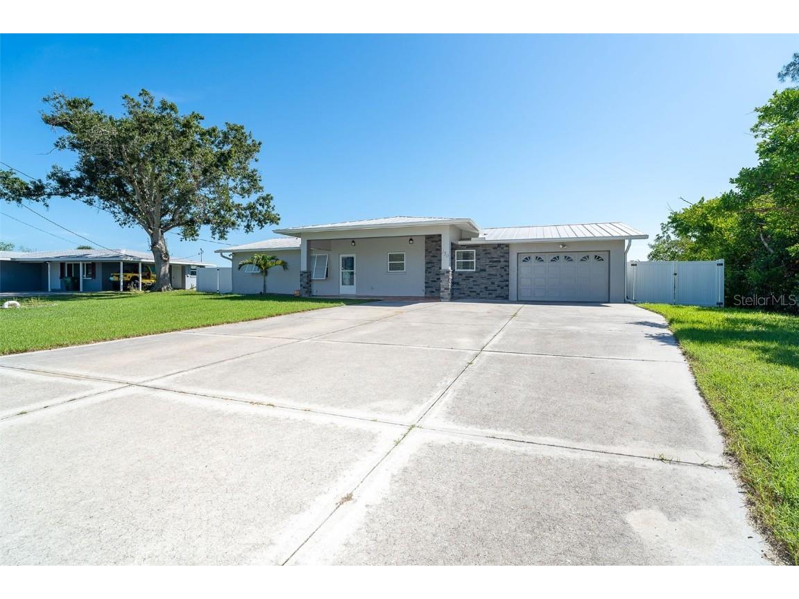 150 Crestview Drive Englewood FL 34223 - GODFREY CREEK/GOTTFRIED CREEK D6143801 image3