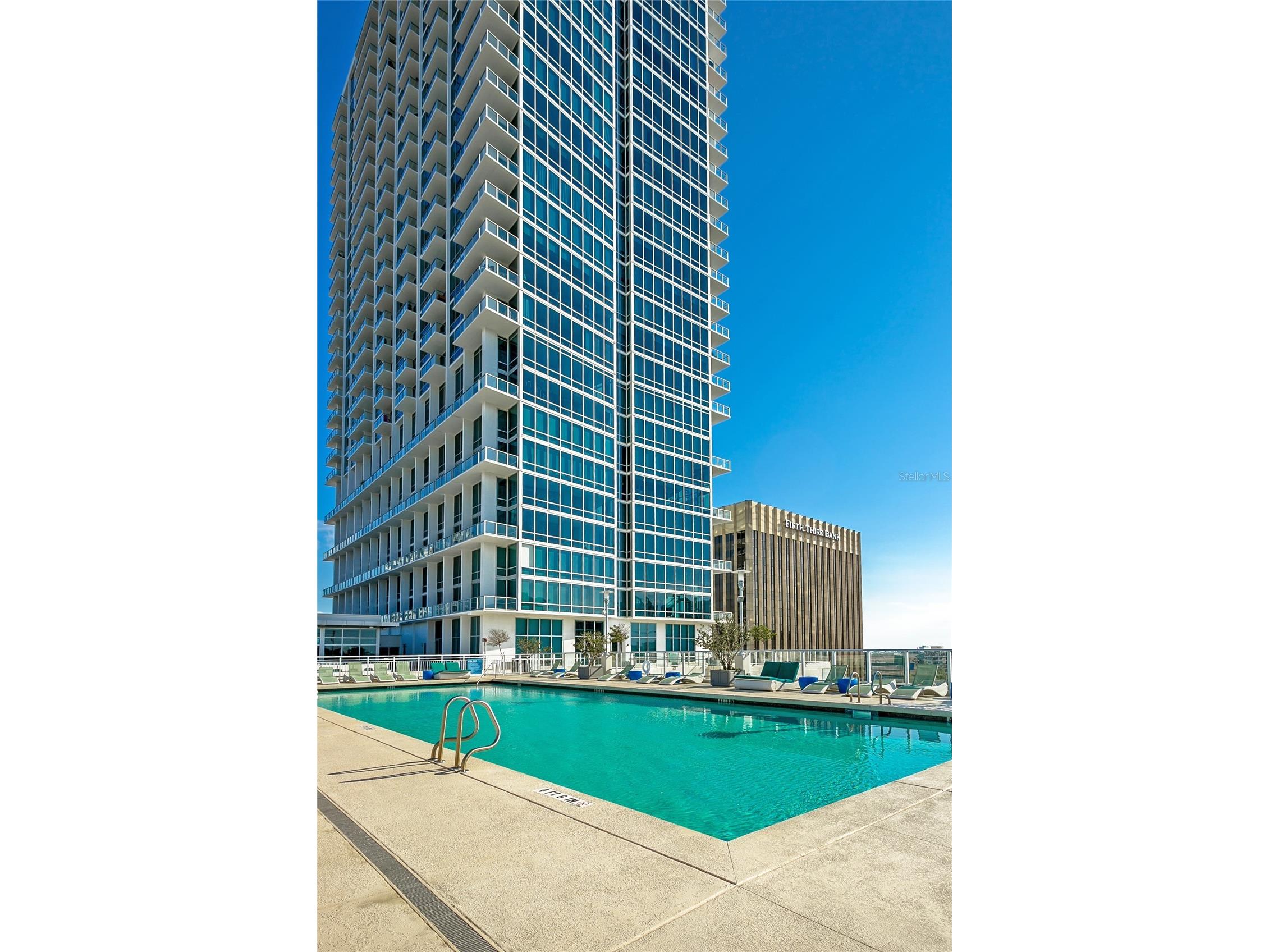 150 E Robinson Street #1205 Orlando FL 32801 - LAKE EOLA O6340706 image1