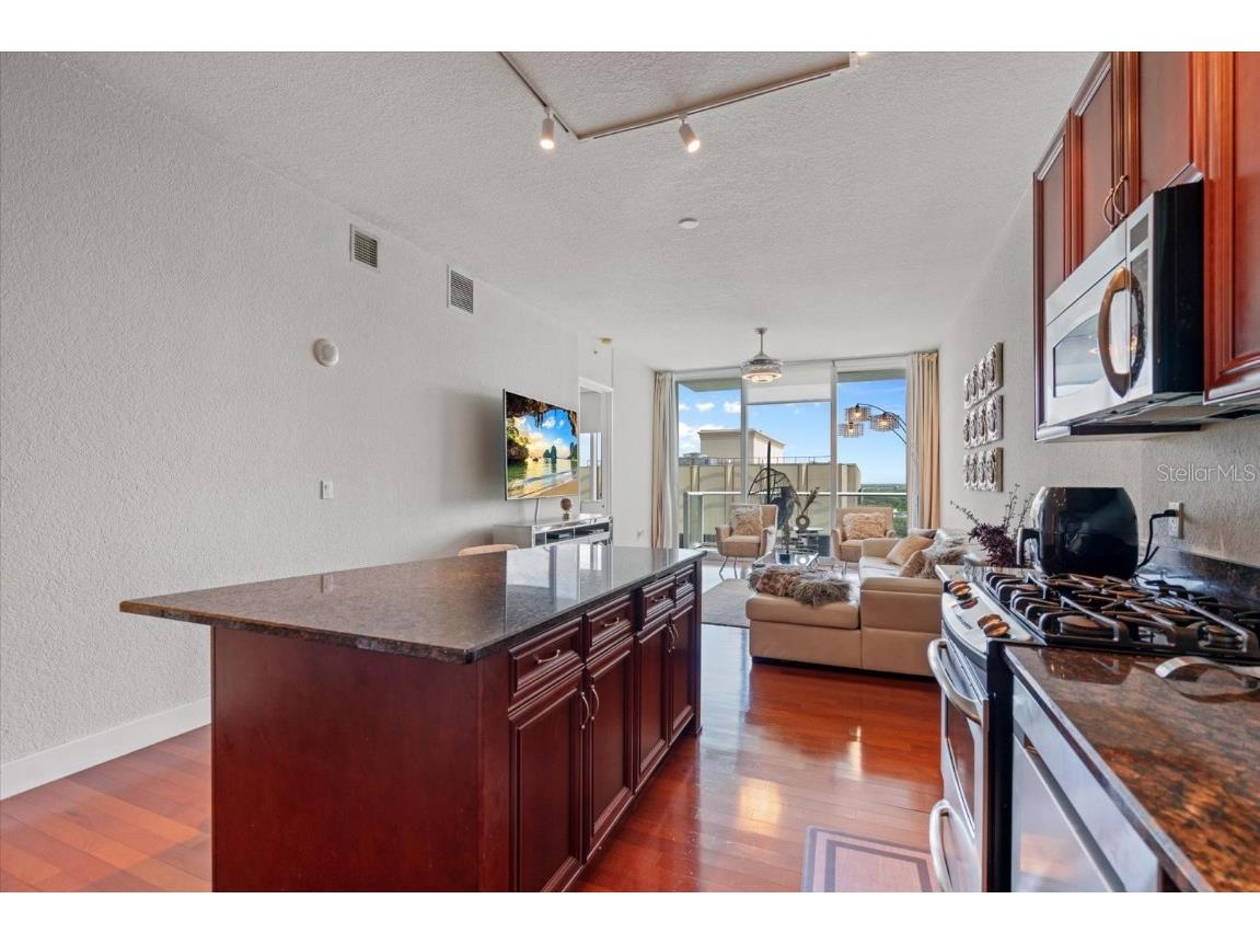 150 E Robinson Street #16B-2 (1605) Orlando FL 32801 - LAKE EOLA O6311709 image11