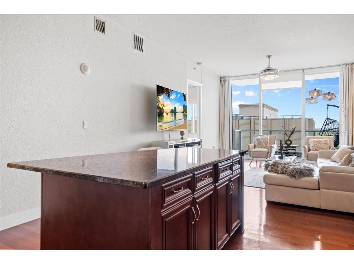 150 E Robinson Street #16B-2 (1605) Orlando FL 32801 - LAKE EOLA O6311709 image12