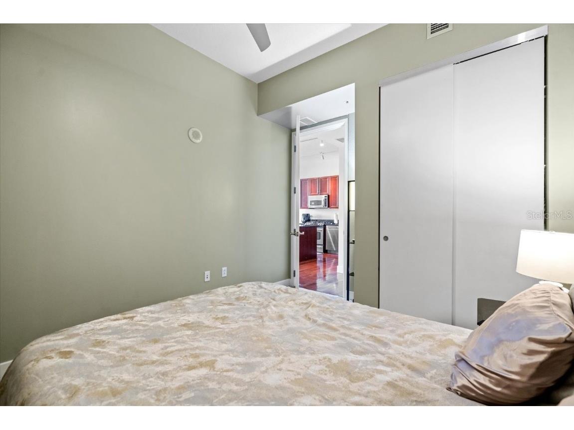 150 E Robinson Street #16B-2 (1605) Orlando FL 32801 - LAKE EOLA O6311709 image18