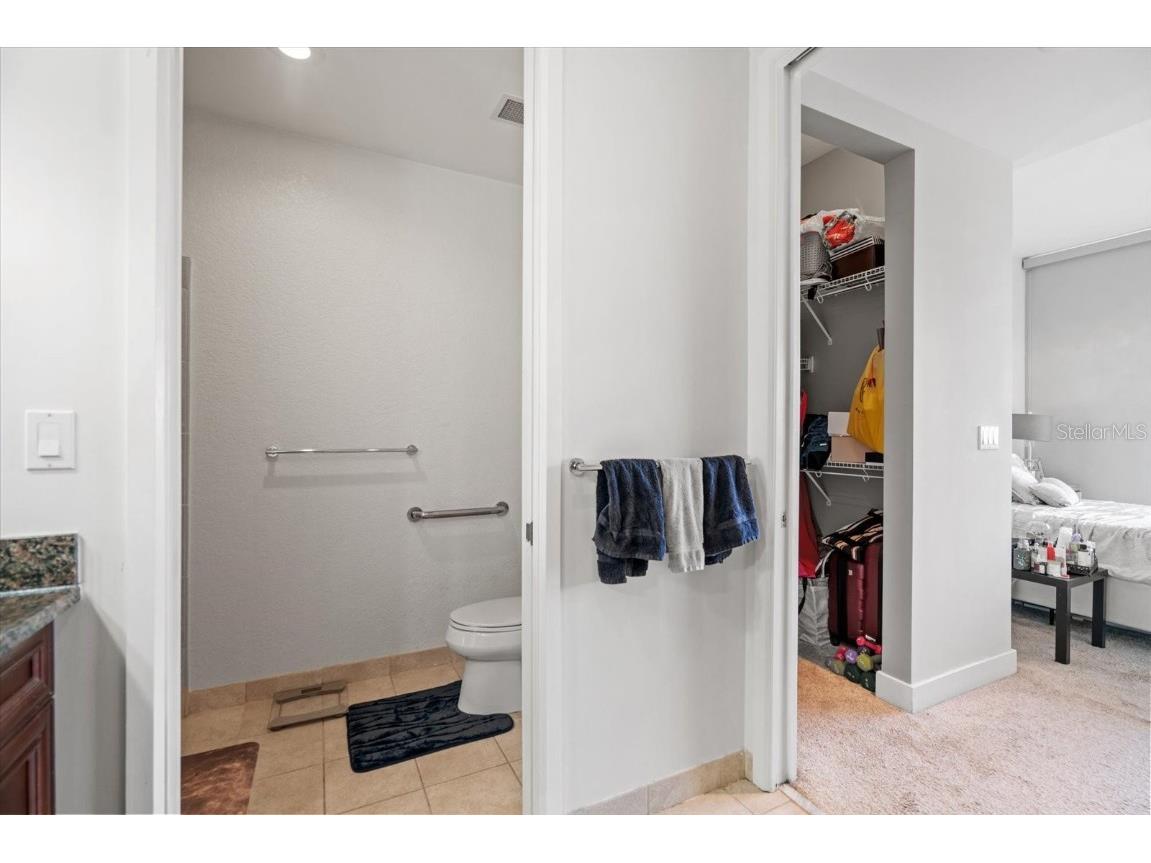 150 E Robinson Street #16B-2 (1605) Orlando FL 32801 - LAKE EOLA O6311709 image24