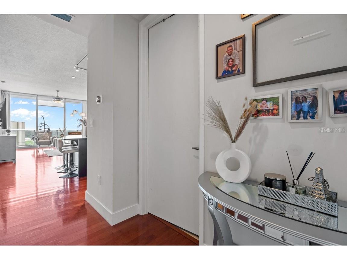 150 E Robinson Street #16B-2 (1605) Orlando FL 32801 - LAKE EOLA O6311709 image6