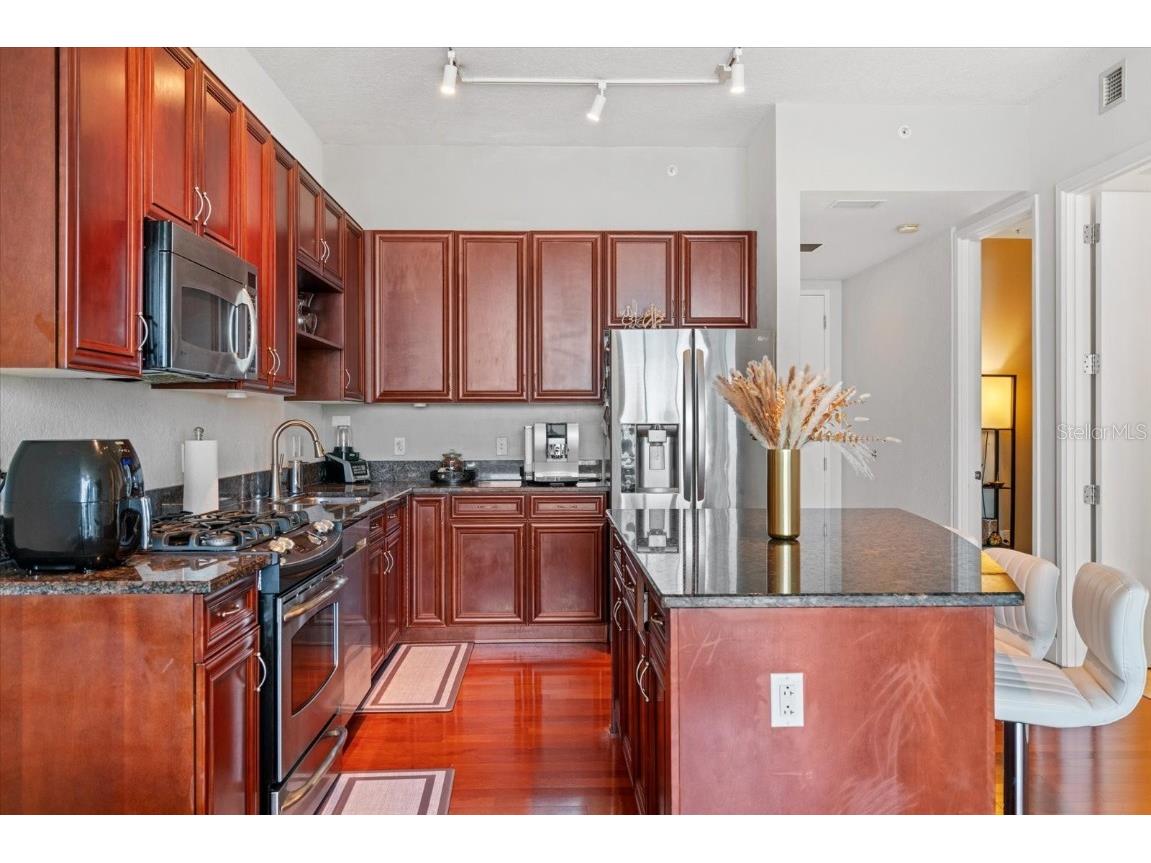 150 E Robinson Street #16B-2 (1605) Orlando FL 32801 - LAKE EOLA O6311709 image9