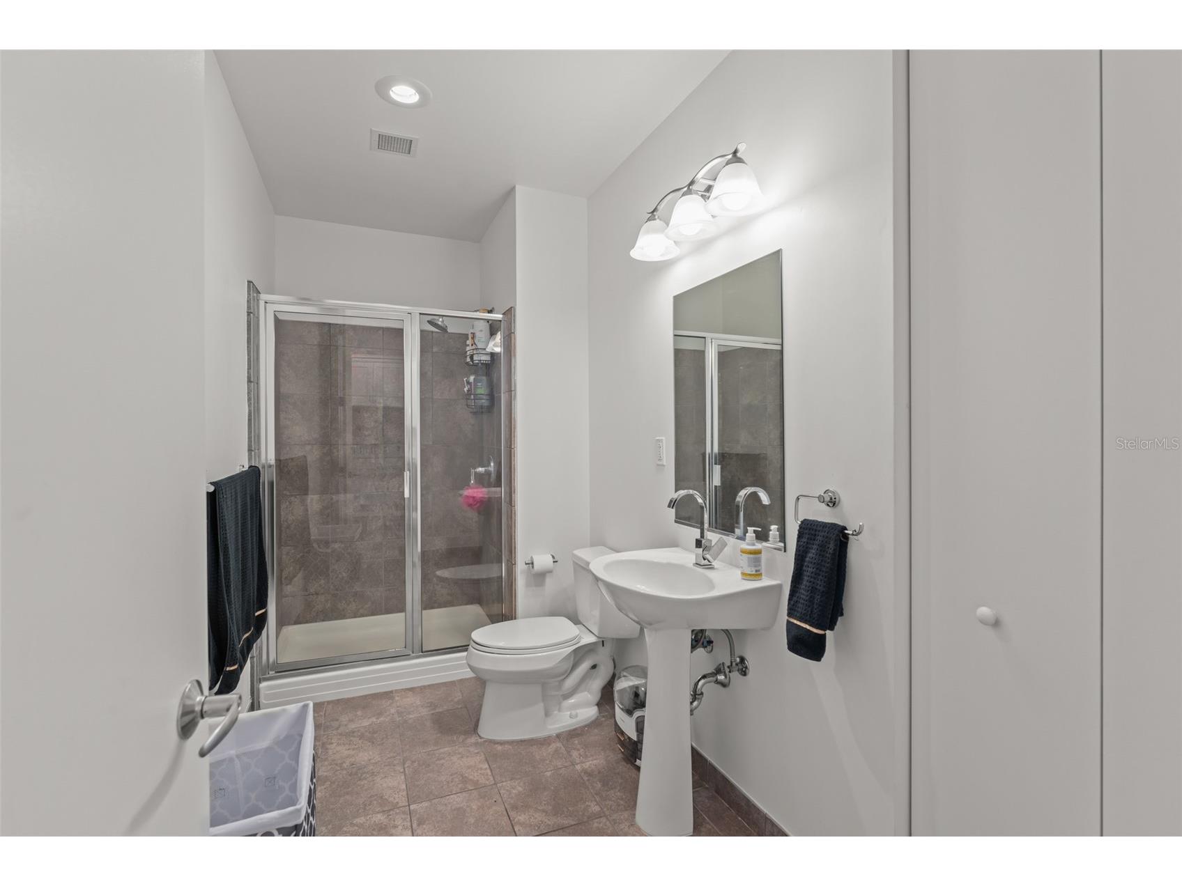 150 E Robinson Street #2008 Orlando FL 32801 O6345482 image24