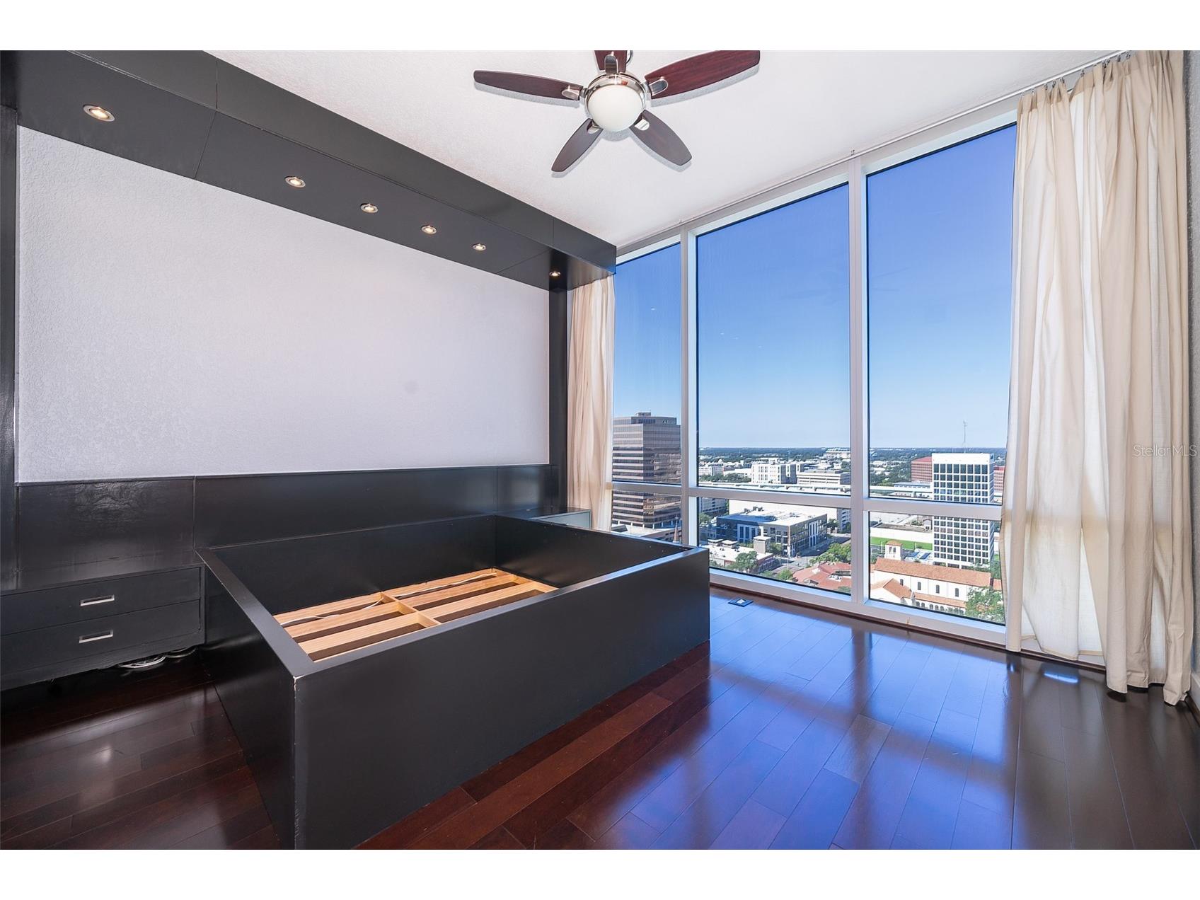 150 E Robinson Street #2112 Orlando FL 32801 O6395762 image10