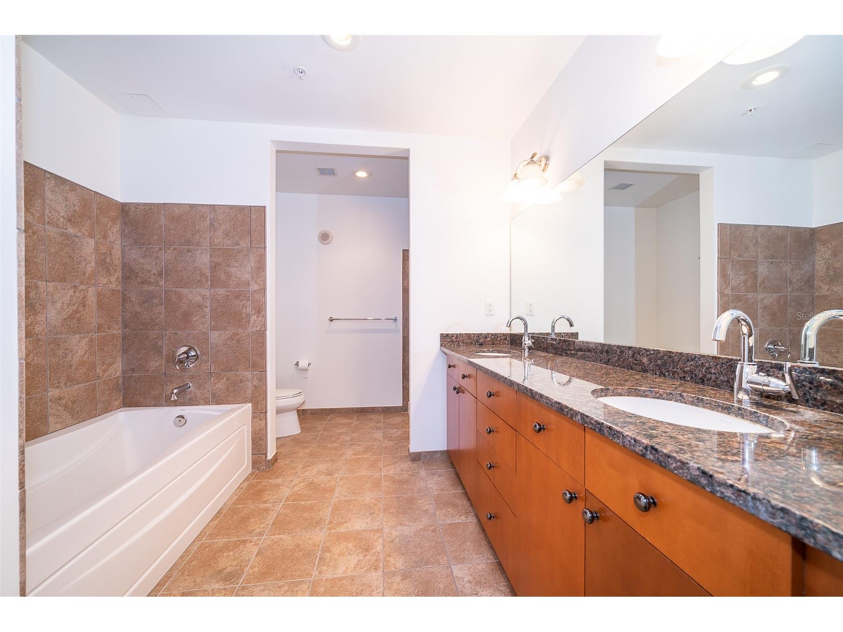 150 E Robinson Street #2112 Orlando FL 32801 O6395762 image13