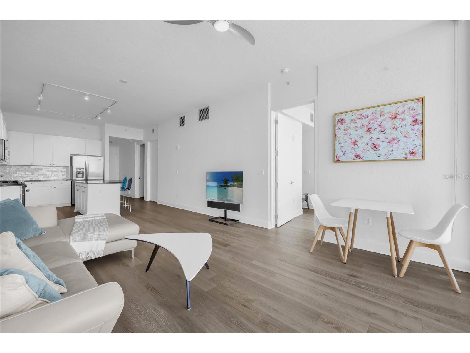 150 E Robinson Street #23B-7 Orlando FL 32801 O6403410 image8