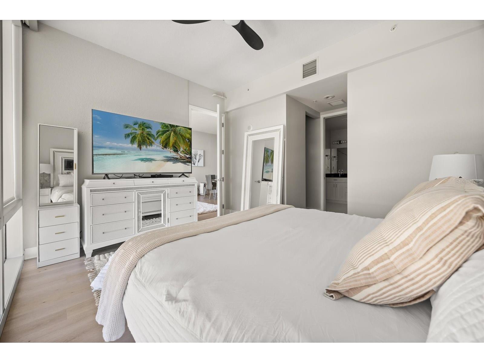 150 E Robinson Street #26B-7 Orlando FL 32801 O6383025 image16