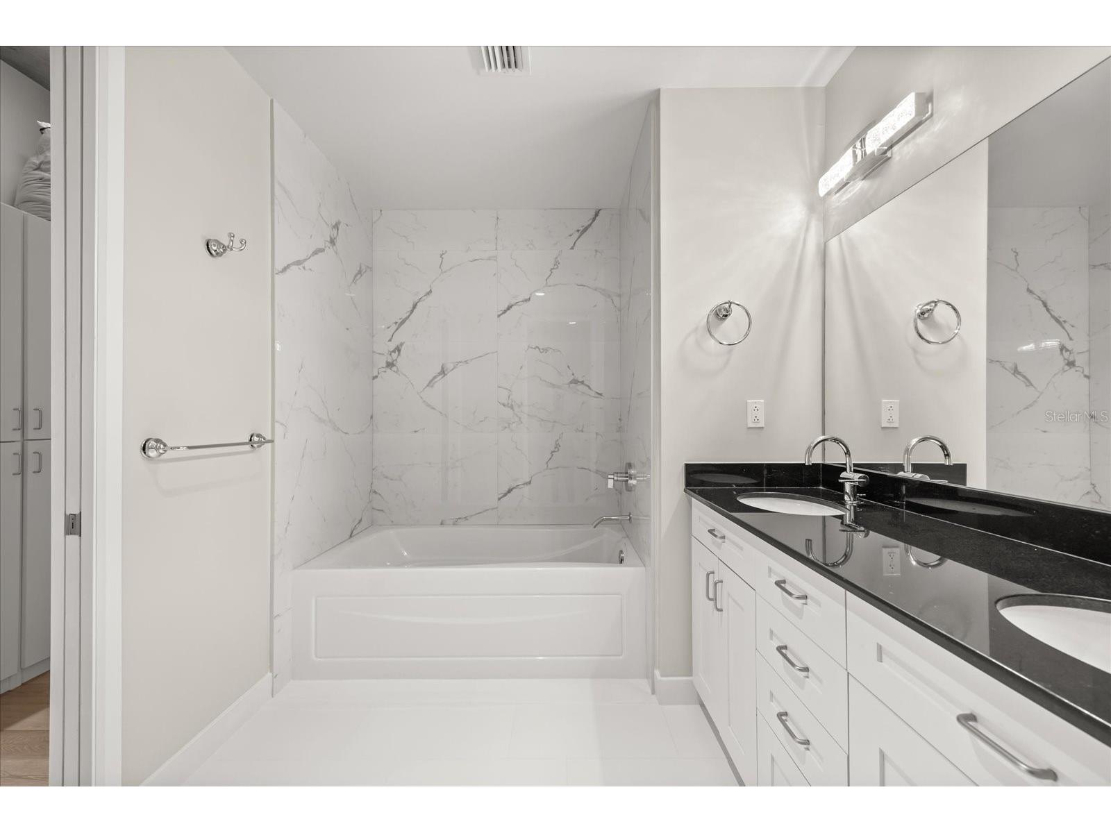 150 E Robinson Street #26B-7 Orlando FL 32801 O6383025 image18