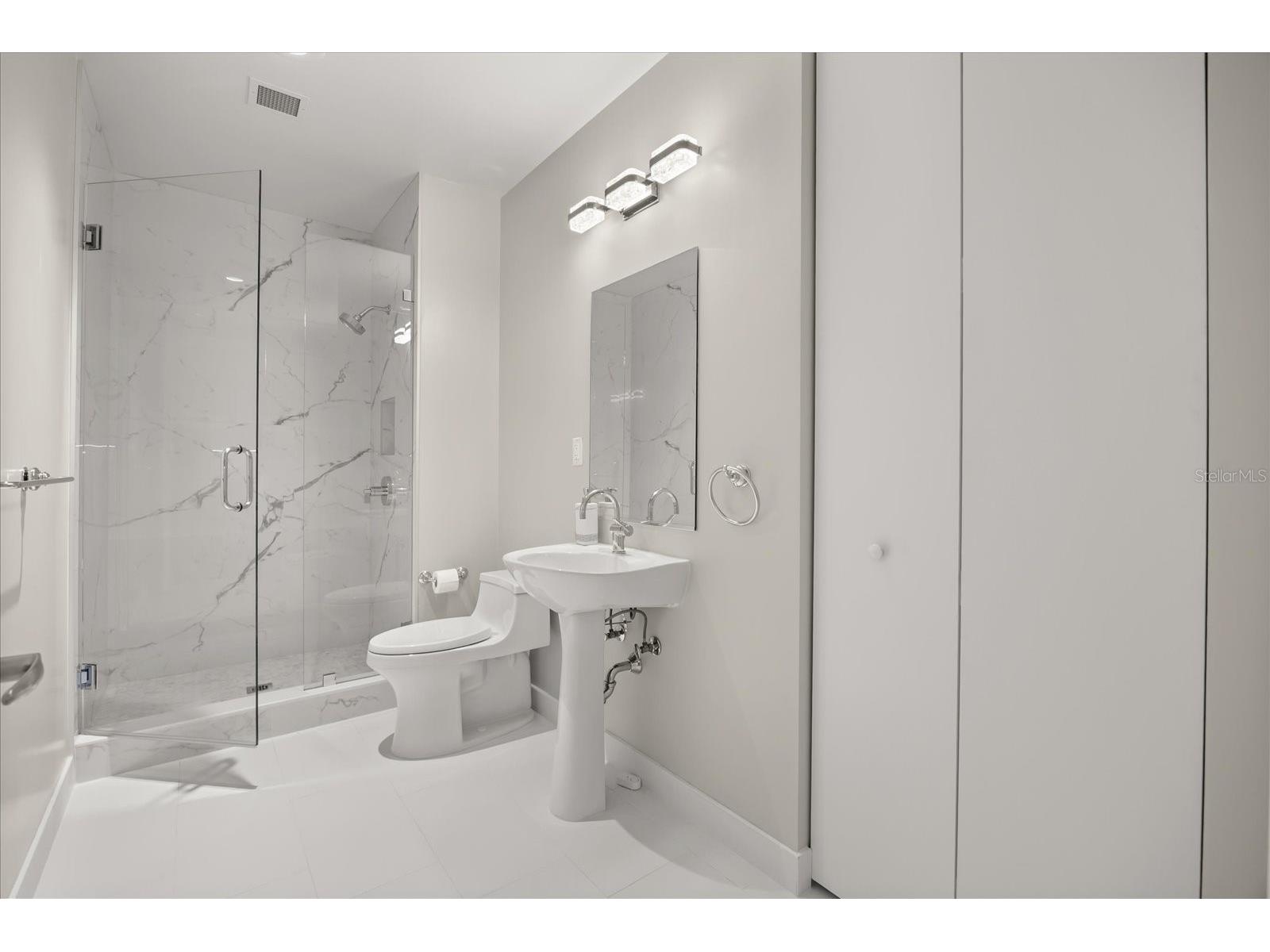 150 E Robinson Street #26B-7 Orlando FL 32801 O6383025 image24