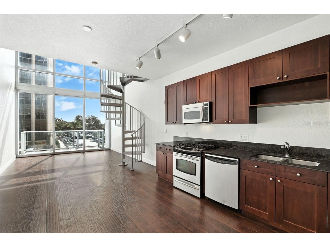 150 E Robinson Street #2A Orlando FL 32801 - LAKE EOLA O6341676 image6