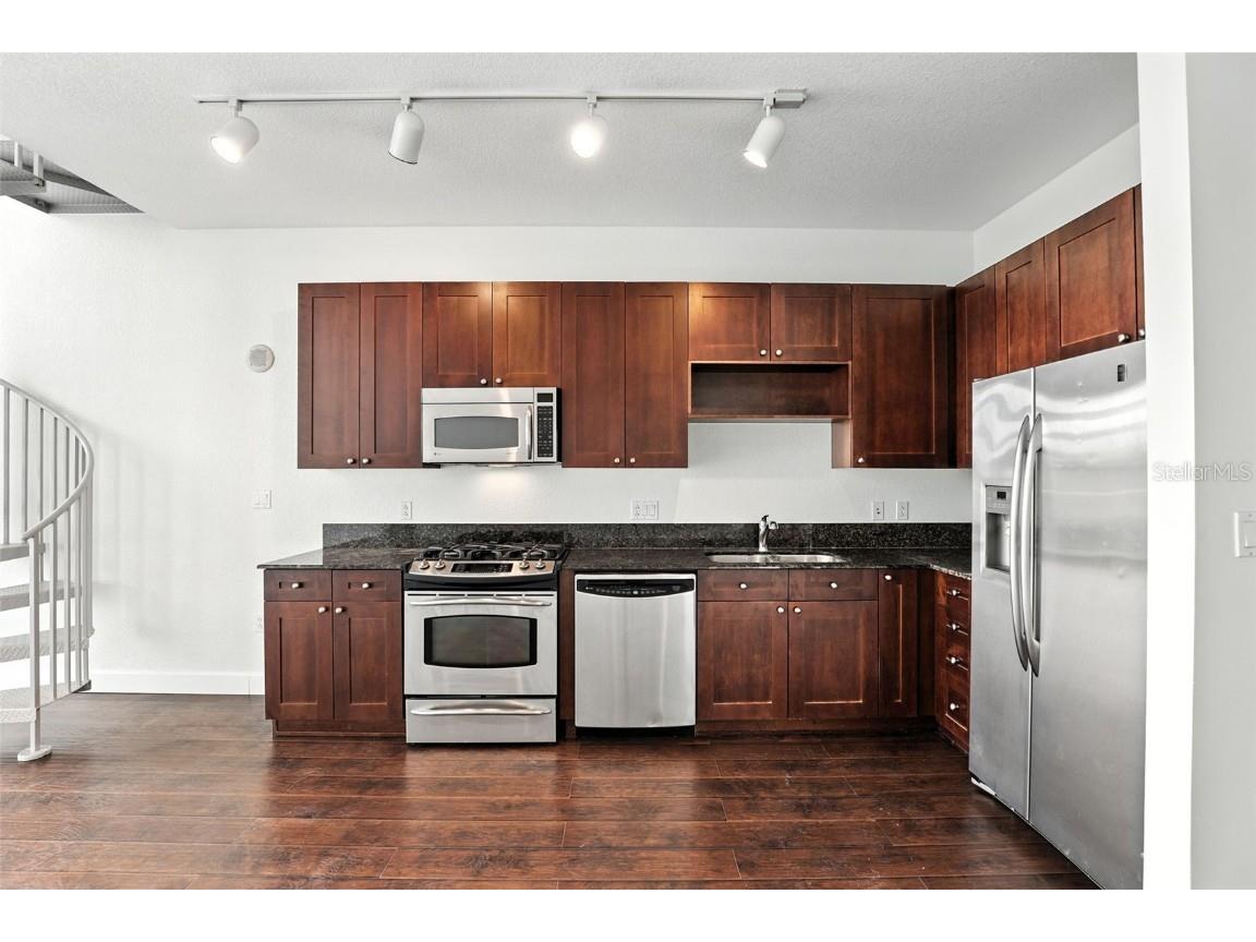 150 E Robinson Street #2A Orlando FL 32801 - LAKE EOLA O6341676 image7