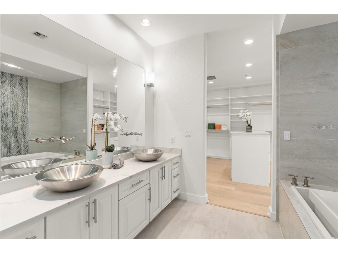 150 E Robinson Street #PH3504 Orlando FL 32801 O6359445 image25