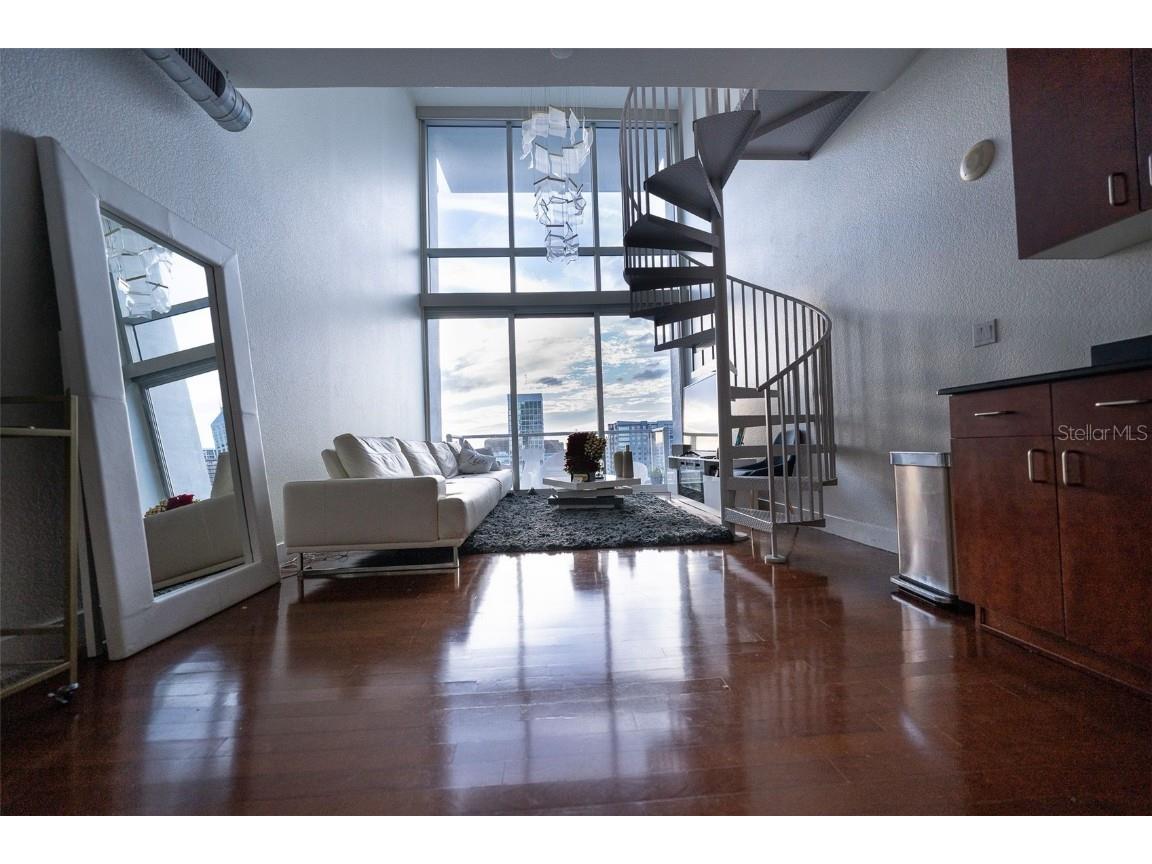 150 E Robinson Street #8A-21 Orlando FL 32801 O6148766 image1