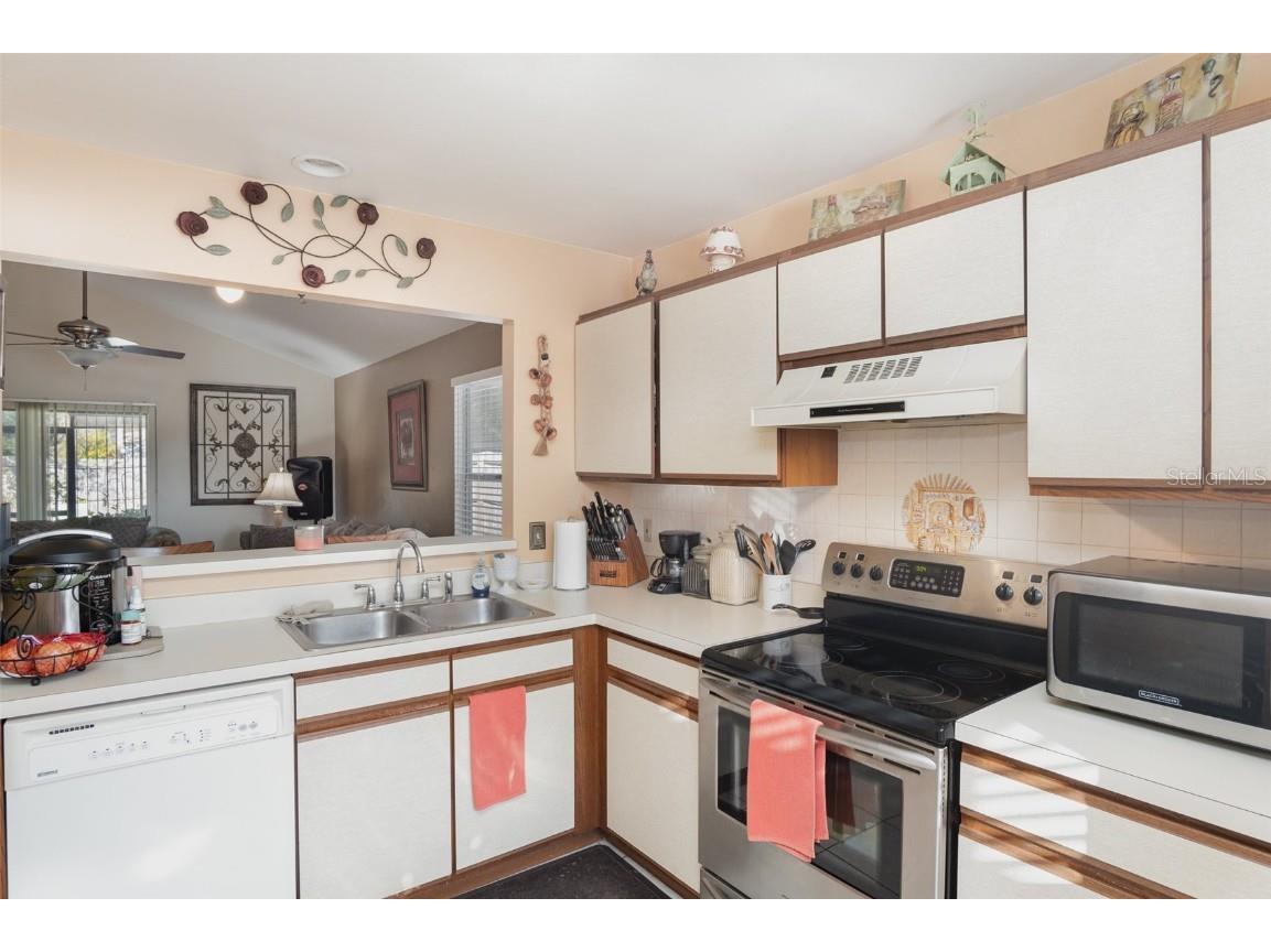 150 Edgewater Circle Sanford FL 32773 O6363974 image9