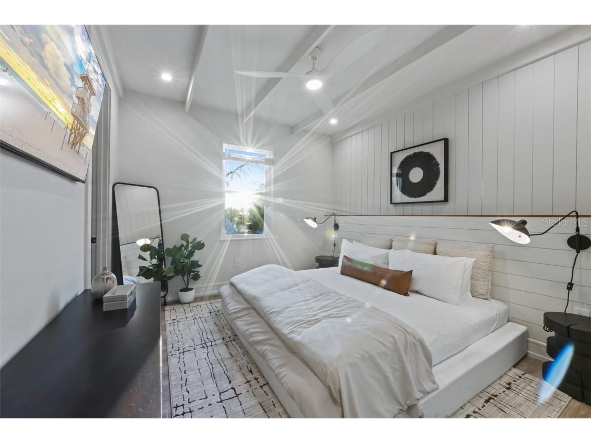 150 Grant Drive Sarasota FL 34236 A4673373 image29