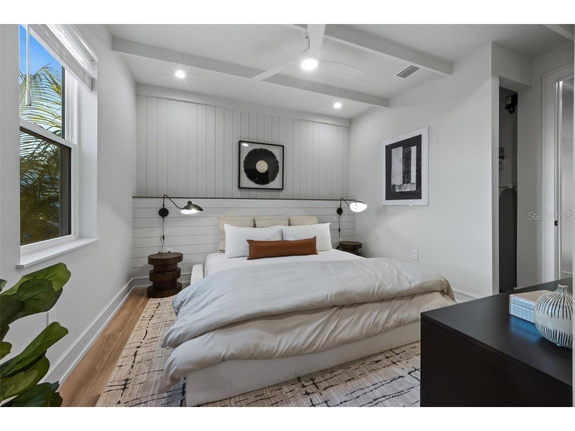 150 Grant Drive Sarasota FL 34236 A4673373 image32