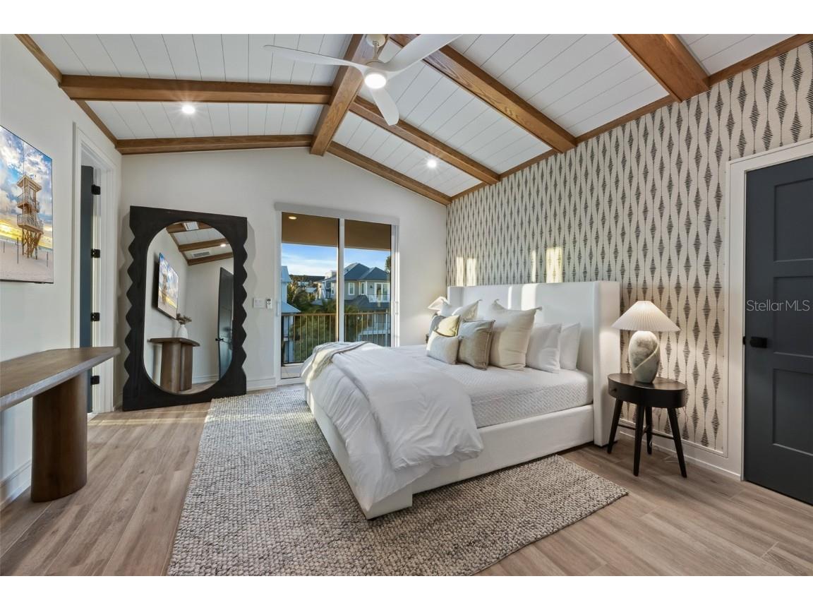 150 Grant Drive Sarasota FL 34236 A4673373 image36