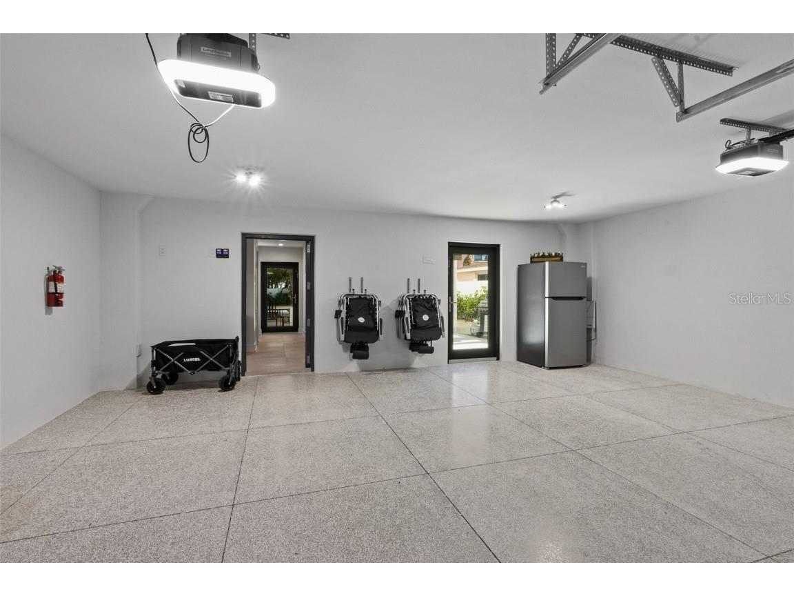 150 Grant Drive Sarasota FL 34236 A4673373 image56