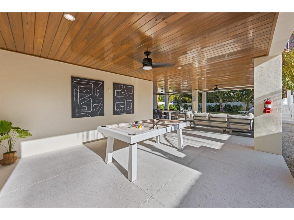 150 Grant Drive Sarasota FL 34236 A4673373 image57