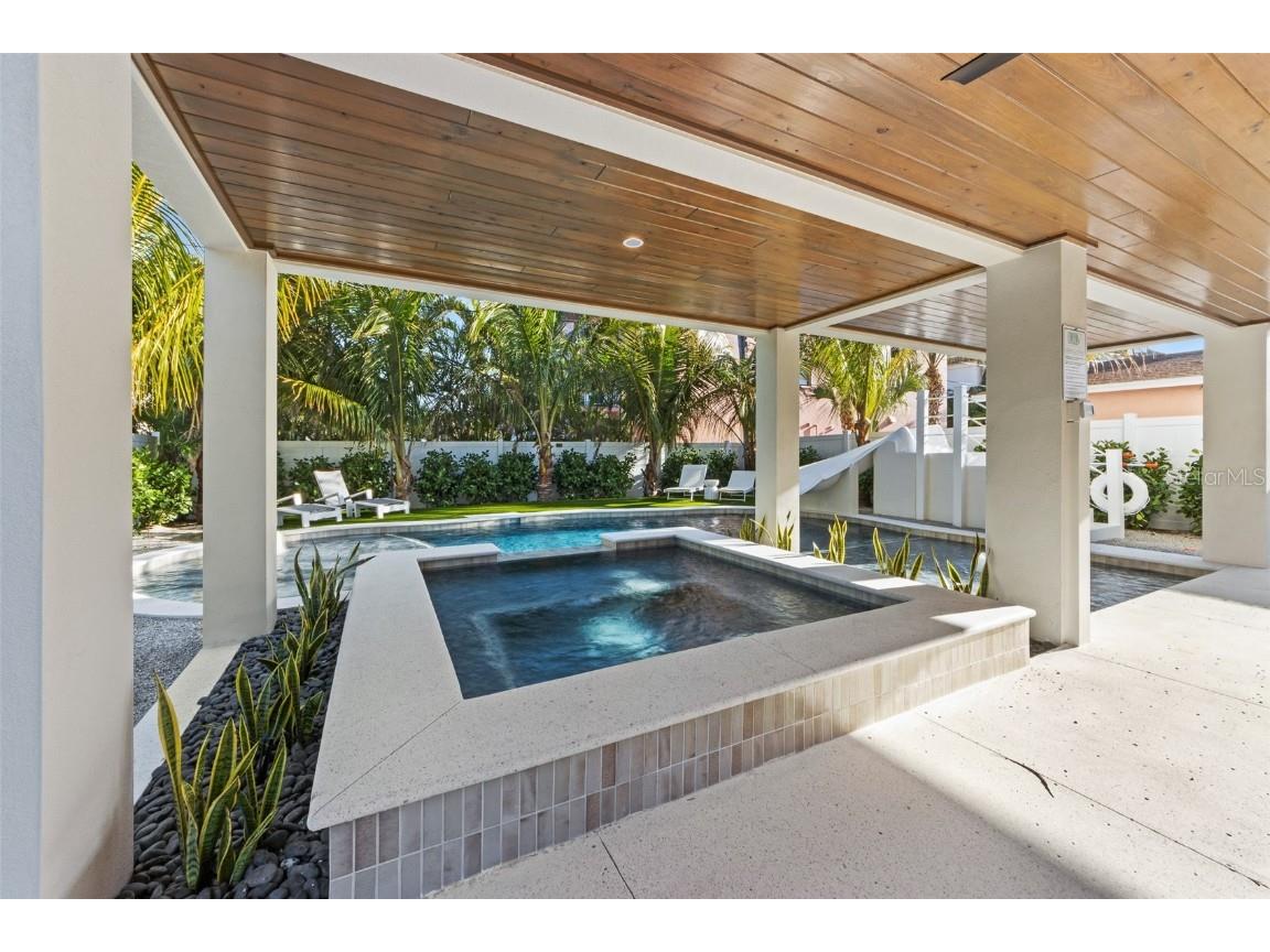 150 Grant Drive Sarasota FL 34236 A4673373 image63