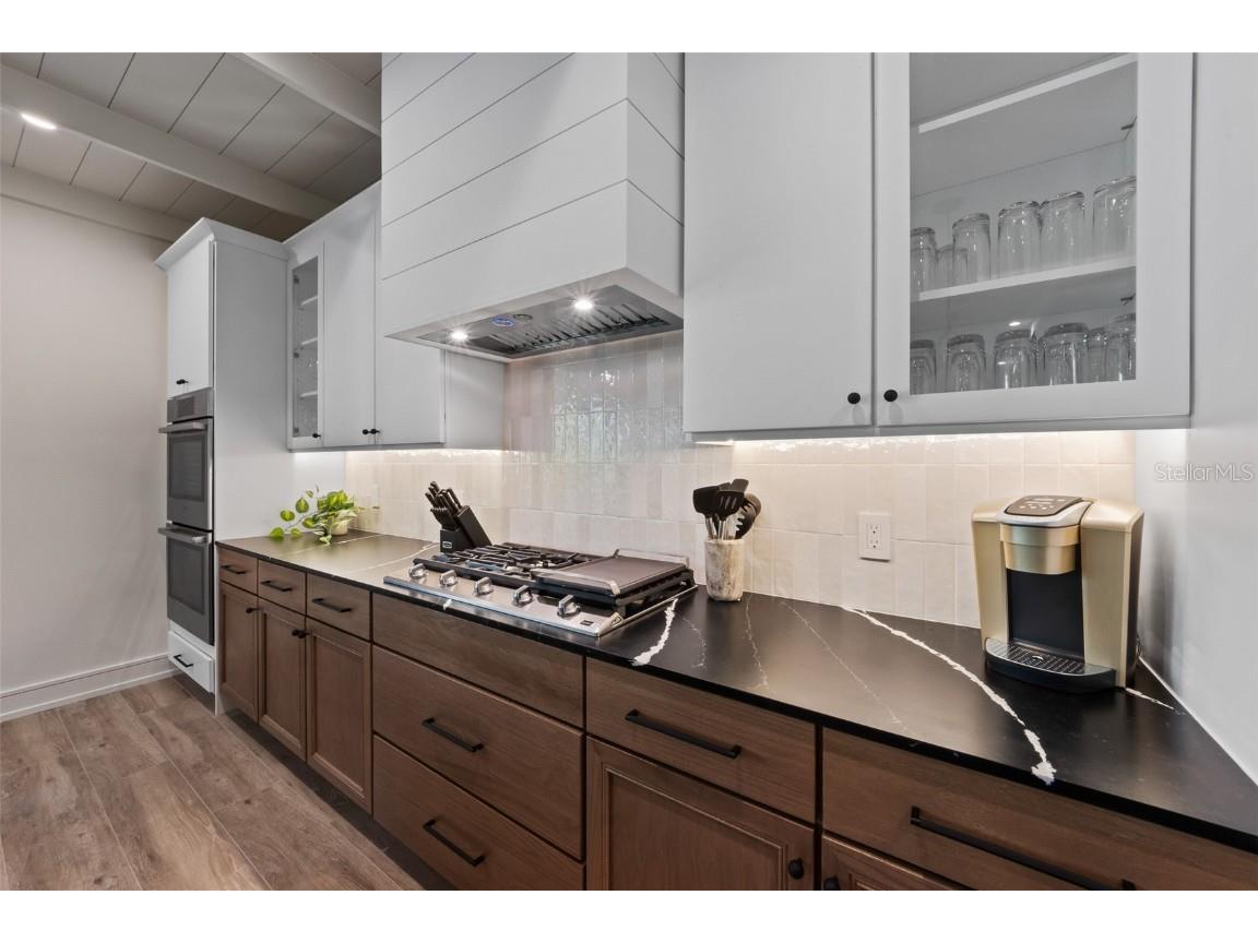 150 Grant Drive Sarasota FL 34236 A4673373 image7