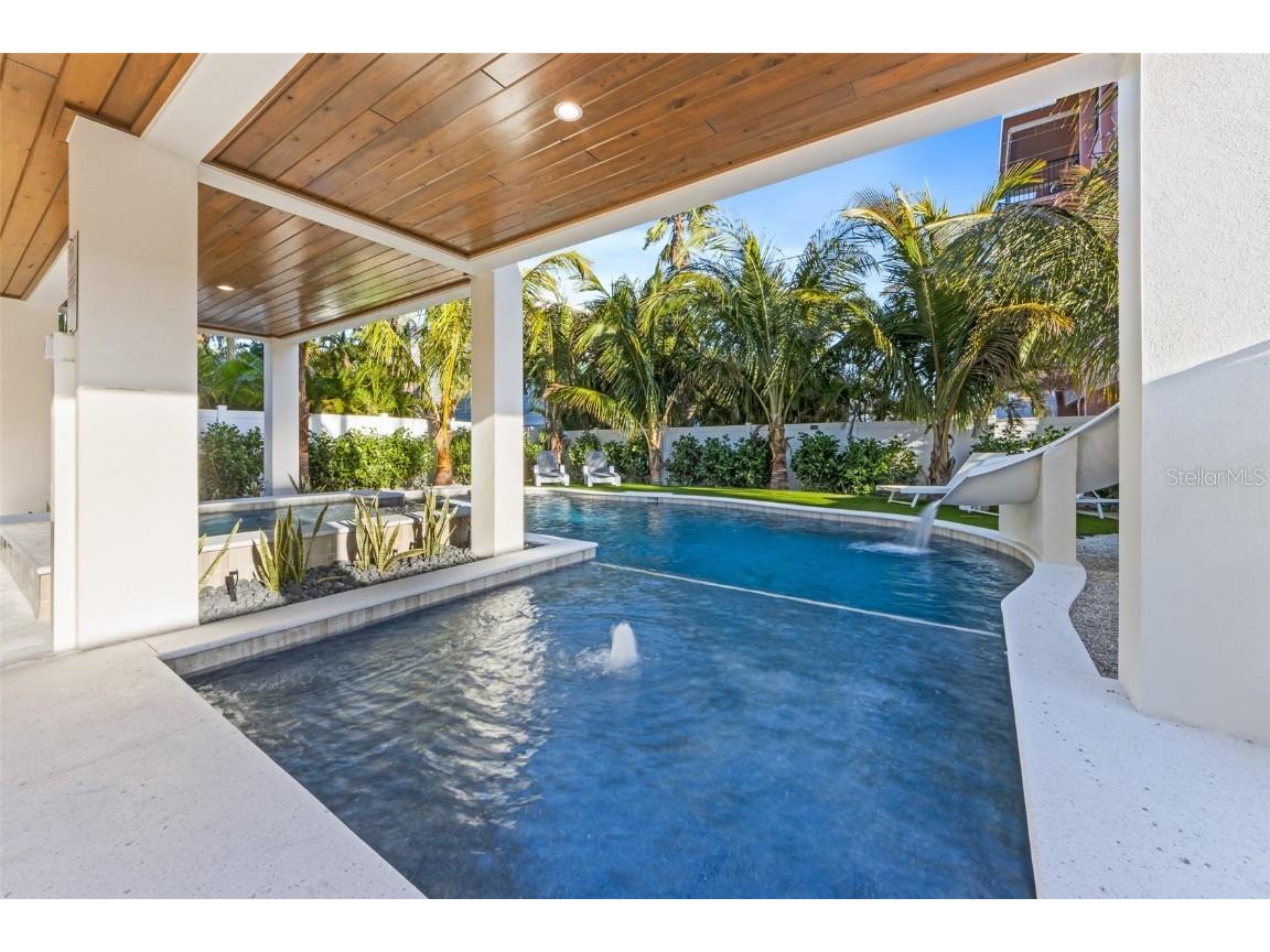 150 Grant Drive Sarasota FL 34236 A4673373 image78