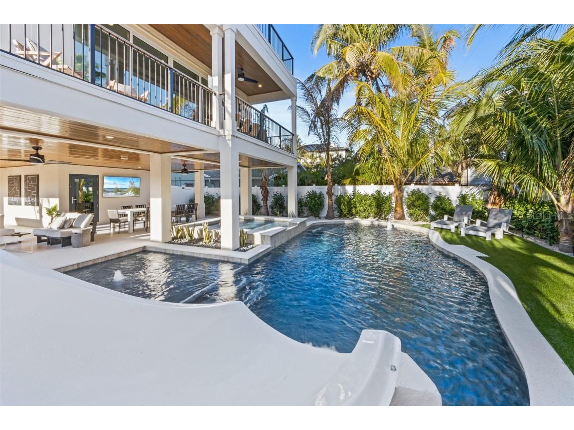 150 Grant Drive Sarasota FL 34236 A4673373 image79