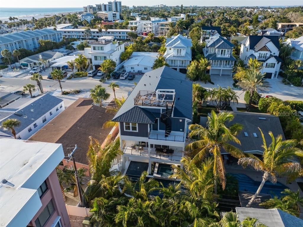 150 Grant Drive Sarasota FL 34236 A4673373 image90